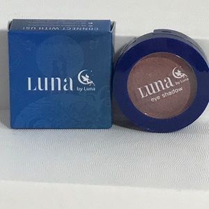 🍁 10 for $20 🍁Luna eye in Juliet